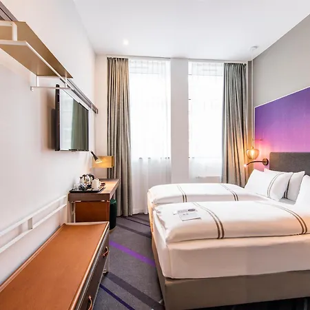 Premier Centre 3*