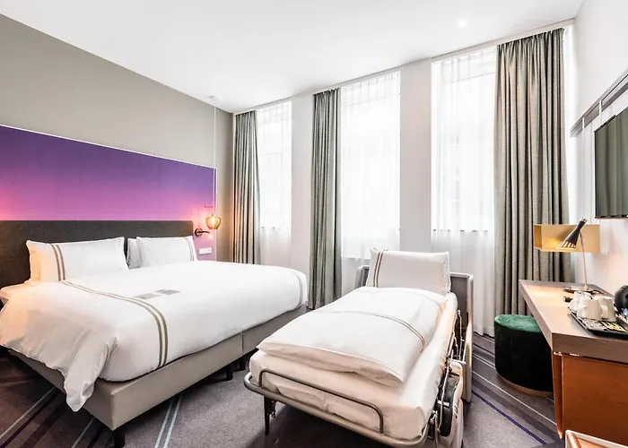 Premier Centre Hotel 3*