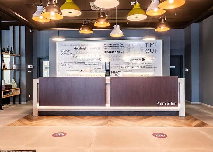 Premier Centre Hotel 3*