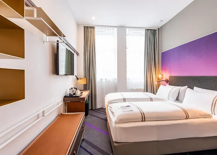 Premier Centre מלון